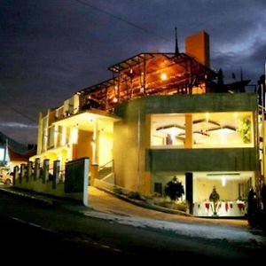 Royal Denai View Hotel Bukittinggi Exterior photo