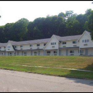 The Falls Motel Watkins Glen Exterior photo
