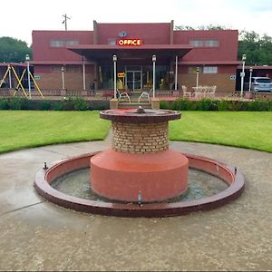 Western Skies Motel Clarendon Exterior photo