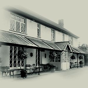 Hotel The Clytha Arms Abergavenny Exterior photo