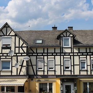 Hotel Garni-Tell Siegen Exterior photo