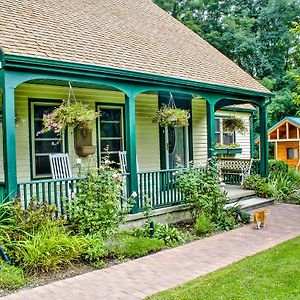 Los Gatos Bed & Breakfast Bed and Breakfast Penn Yan Exterior photo