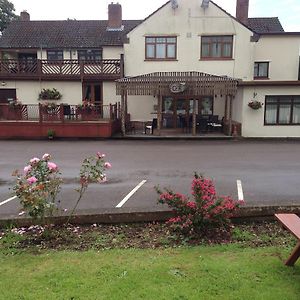 The Woolaston Inn Lydney Exterior photo