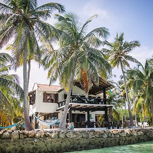 Hotel Cabana Salsipuedes Tintipan Island Exterior photo