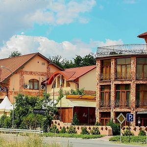 Hotel Kilikiya Užhorod Exterior photo