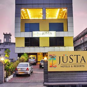 Hotel ​Justa Hyderabad Exterior photo