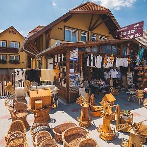 Balázs Panzió Bed and Breakfast Corund  Exterior photo