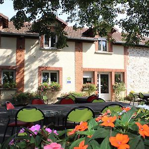 Auberge De La Normandie Bed and Breakfast Junhac Exterior photo