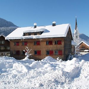 Hotel Gasthof Taube Bizau Exterior photo