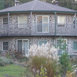 Hotel The Gathering Place On Golden Ponds Bancroft Exterior photo