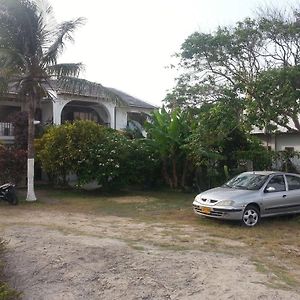 Hotel Ground Road Native Place San Andrés Exterior photo