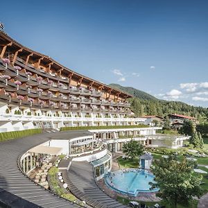 Hotel Krumers Alpin - Your Mountain Oasis Seefeld in Tirol Exterior photo