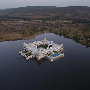 Hotel Juesta Lake Nahargarh Palace, Chittorgarh Pārsoli Exterior photo