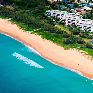 Surfside On The Beach Aparthotel Buddina Exterior photo