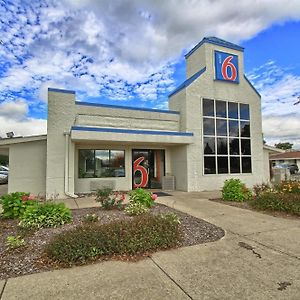 Motel 6 Ann Arbor Exterior photo