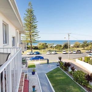 Burleigh Point Holiday Apartments Gold Coast Exterior photo