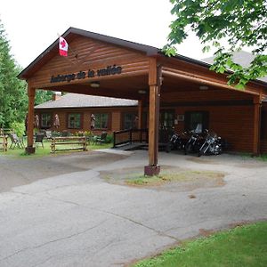 Hotel Auberge De La Vallee Bathurst Exterior photo