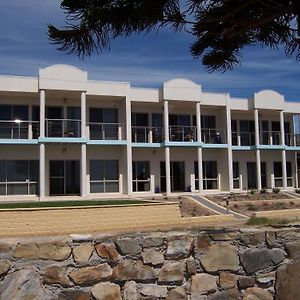 Hotel Christies No 1 Esplanade Adelaide Exterior photo