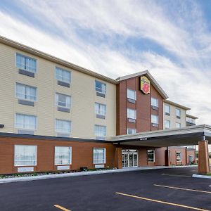 Hotel Super 8 By Wyndham Mont Laurier Exterior photo