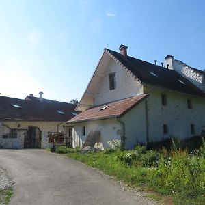 Appartamento L'Hermitage Yenne Exterior photo