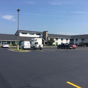 Regency Inn And Suites Stilwell Exterior photo