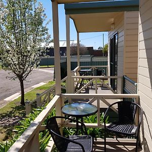 Hotel Hamilton Caravan Park Exterior photo