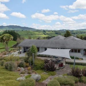 Appartamento Above The River Karapiro Bed & Breakfast Exterior photo