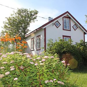 Hov Feriehus Villa Gimsoy Exterior photo