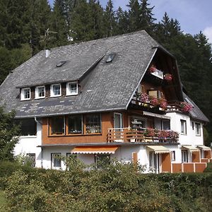 Hotel-Pension Thomé Hinterzarten Exterior photo