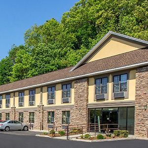 Quality Inn Near Mountain Creek Vernon Exterior photo