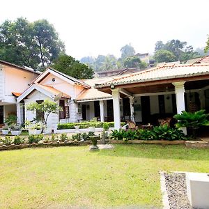 Singgah Kandy Villa Tennekumbura Exterior photo