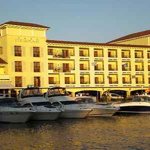 Hotel Delamar Greenwich Harbor Exterior photo