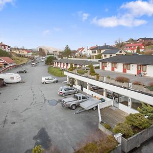 Midttun Motell&Camping AS Bergen Exterior photo