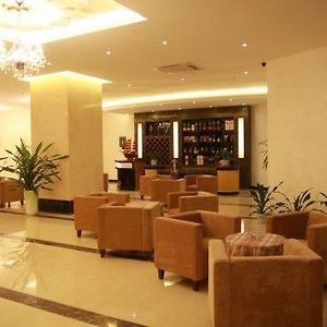 Ming Yue Star Hotel Downtown Beihai Interior photo