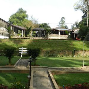 Eeescart Family Resort Bandarawela Exterior photo