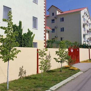 Частные Апартаменты Мезенцевых Zatoka Exterior photo