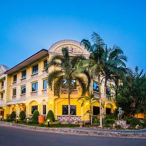 Hotel Horseshoe Point Pattaya Nong Prue Exterior photo