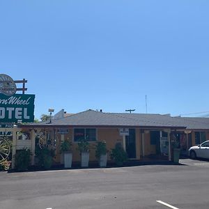 Wagon Wheel Motel Salinas Exterior photo