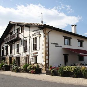 Casa Rural Barazar Affittacamere San Sebastián Exterior photo