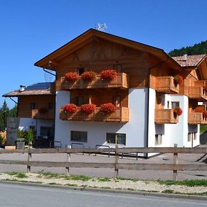 Hotel Garnì&Wellness Anderle Vignola  Exterior photo