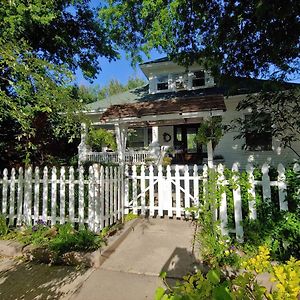 Delano Bed&Breakfast Bed and Breakfast Wichita Exterior photo