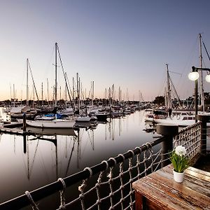 Nightcap At Kawana Waters Hotel Exterior photo