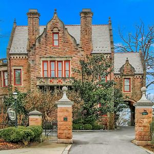 The Gables At Stirling Guest Hotel Reading Exterior photo