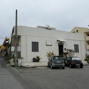 B&B Caffelletto-Papardo-Sperone Messina Exterior photo