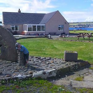 Ayre Of Cara Bed & Breakfast Bed and Breakfast Pierowall Exterior photo