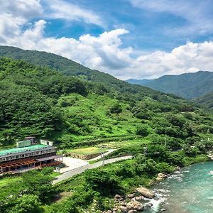 Mokkoji Pension Villa Hadong Exterior photo