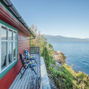 2 Bedroom Lovely Home In Balestrand Exterior photo