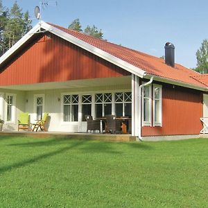 Stunning Home In Vittaryd With 4 Bedrooms, Sauna And Wifi Kvänarp Exterior photo