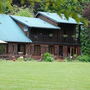 Spruce Lake Bed and Breakfast Sauviat-sur-Vige Exterior photo