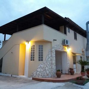 Il Piccolo Nido Bed and Breakfast Borgo Montenero Exterior photo